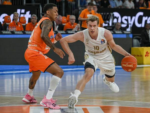 球迷振奋 球迷振奋